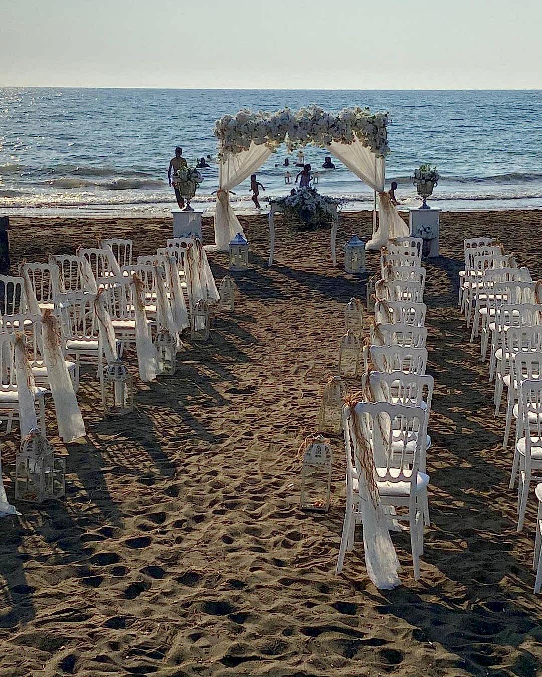 Plajda Düğün Süslemeleri