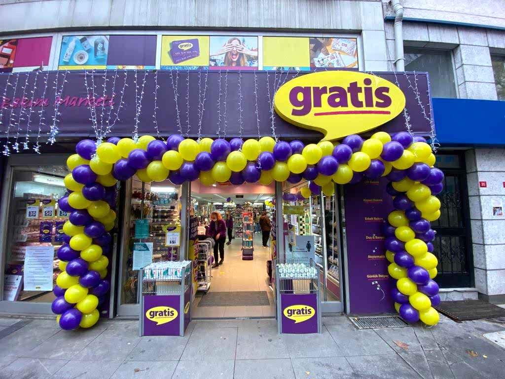 Gratis Mağazası Balon Süsleme