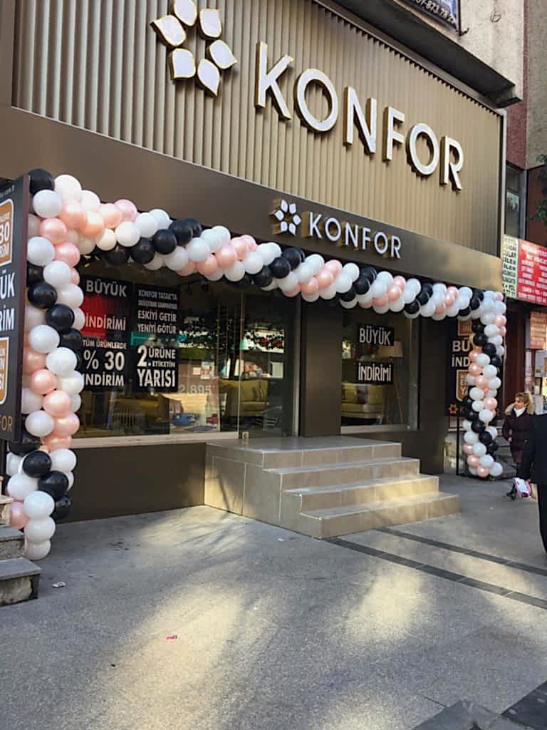 Mobil Mağazası Balon Süsleme