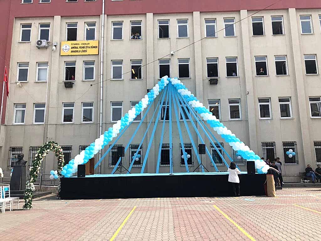 Okul Mezuniyeti Balon Süsleme